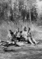 Irena, Avi, Lili i Igor Glanz wraz z Erną Rosenstein